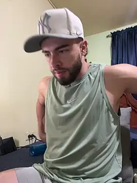 Snapshot of MaxDell chatting on 09/12/25, 09:47 MaxDell online show from 09/12/25, 09:47