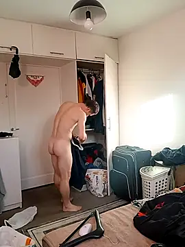 Wilsonn86 online show from 11/17/25, 08:40