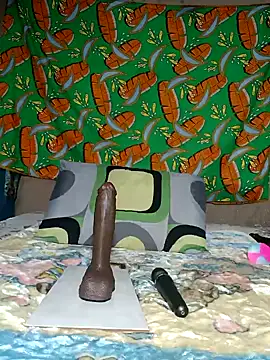 Snapshot of khetyvile chatting on 11/23/25, 03:22 khetyvile online show from 11/23/25, 03:22