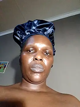 Snapshot of khetyvile chatting on 11/17/25, 08:13 khetyvile online show from 11/17/25, 08:13