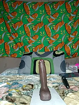 Snapshot of khetyvile chatting on 11/24/25, 11:32 khetyvile online show from 11/24/25, 11:32