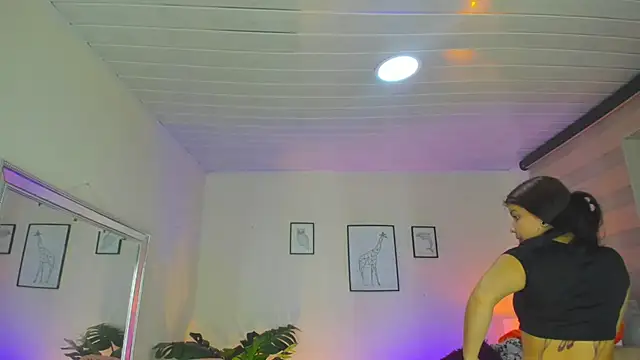 LusyKitty online show from 10/16/25, 03:42