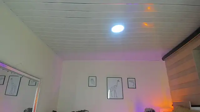 LusyKitty online show from 10/21/25, 03:11