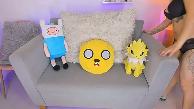 LusyKitty online show from 11/06/25, 03:38