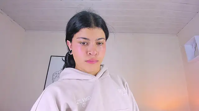 LusyKitty online show from 11/11/25, 04:02