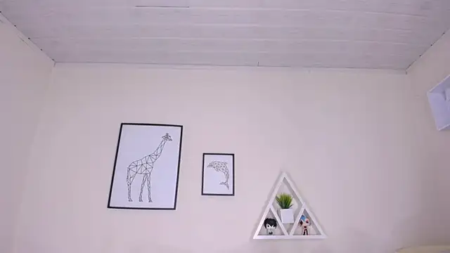 LusyKitty online show from 11/05/25, 04:10