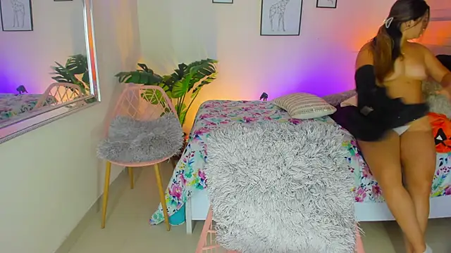LusyKitty online show from 09/25/25, 03:29