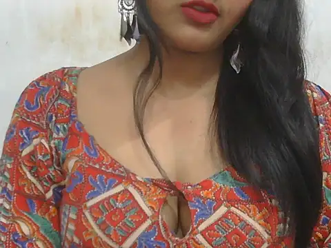 POOJA 199 online show from 02/20/26, 08:16