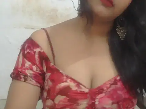 Snapshot of POOJA_199 chatting on 07/13/26, 08:13 POOJA 199 online show from 07/13/26, 08:13