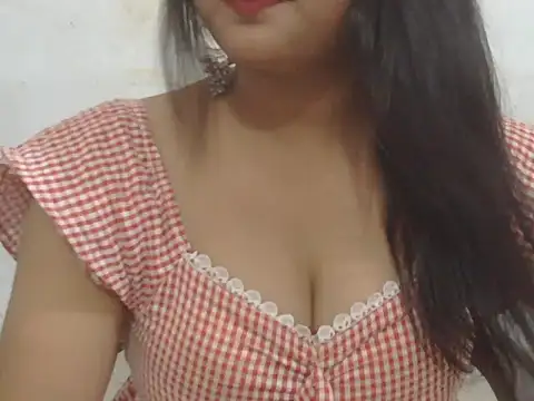 Snapshot of POOJA_199 chatting on 05/26/26, 07:28 POOJA 199 online show from 05/26/26, 07:28