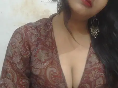 Snapshot of POOJA_199 chatting on 07/14/26, 08:19 POOJA 199 online show from 07/14/26, 08:19