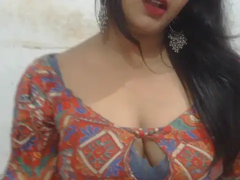 Snapshot of POOJA_199 chatting on 06/16/26, 06:24 POOJA 199 online show from 06/16/26, 06:24
