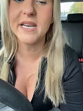 Charleigh xx online show from 10/10/25, 03:02