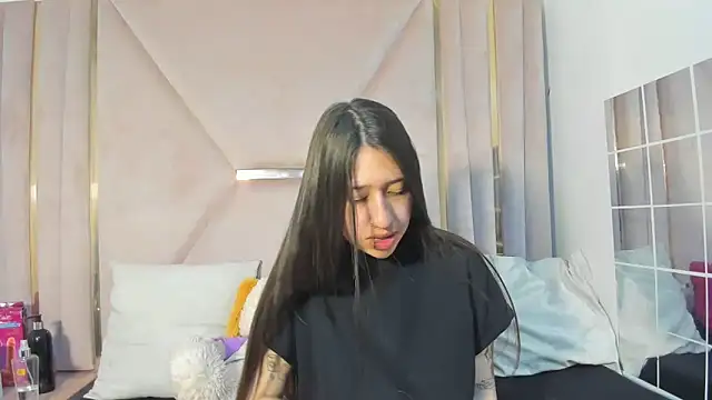 venusmorgan online show from 10/15/25, 02:58