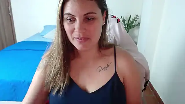 Secret Bella online show from 11/22/25, 01:32