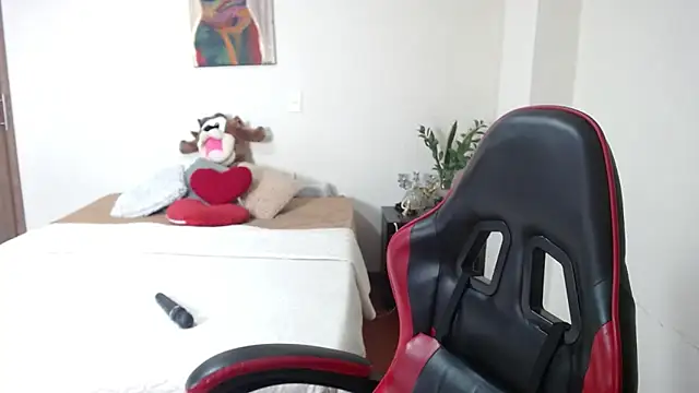 Secret Bella online show from 11/27/25, 11:32