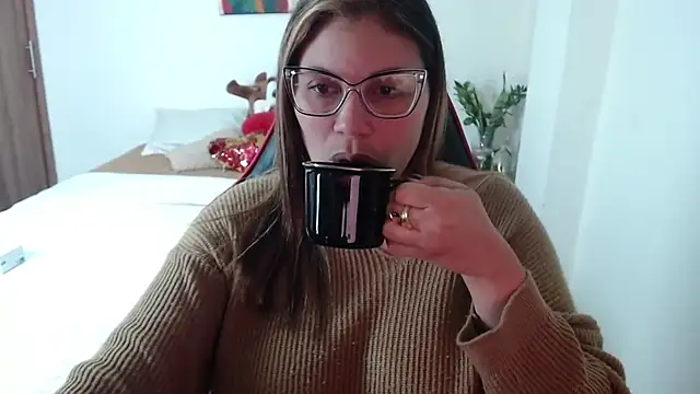 Secret Bella online show from 10/25/25, 11:31