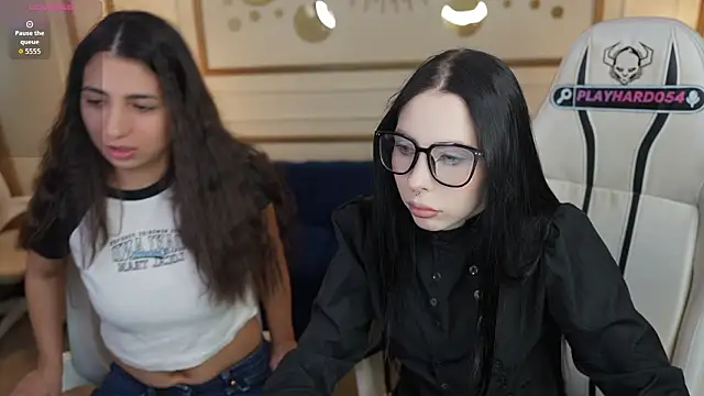 Snapshot of VivianSweet_ chatting on 02/27/26, 11:32 VivianSweet online show from 02/27/26, 11:32