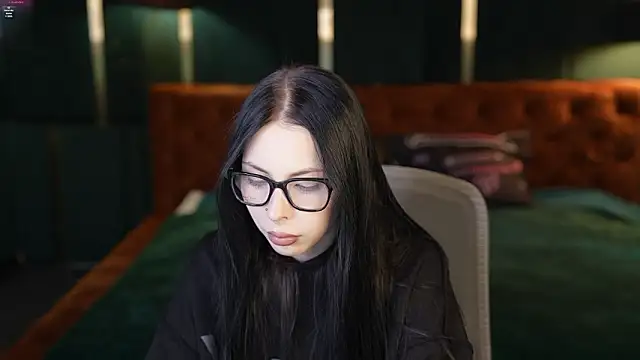 VivianSweet  online show from 03/19/26, 11:32