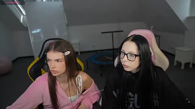 VivianSweet  online show from 03/07/26, 11:27