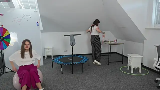 VivianSweet  online show from 04/23/26, 12:29