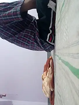 Snapshot of monster-dickk chatting on 11/25/25, 12:05 monster-dickk online show from 11/25/25, 12:05