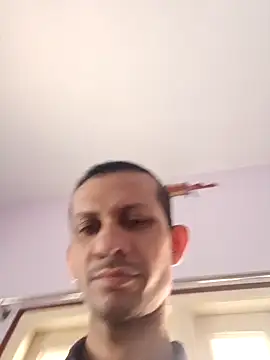 Snapshot of monster-dickk chatting on 12/15/25, 06:08 monster-dickk online show from 12/15/25, 06:08