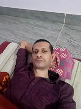 Snapshot of monster-dickk chatting on 12/14/25, 04:23 monster-dickk online show from 12/14/25, 04:23