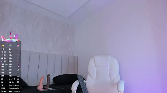 mafe-saenz online show from 10/28/25, 11:42