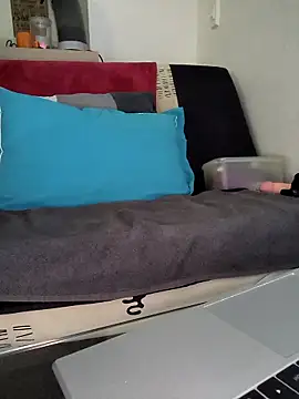 Volcaniiia online show from 04/14/26, 04:01