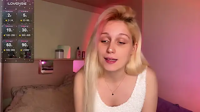 Snapshot of _Annabel_Myr_ chatting on 09/14/25, 11:10 Annabel Myr online show from 09/14/25, 11:10