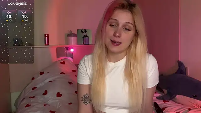 Snapshot of _Annabel_Myr_ chatting on 10/03/25, 11:12 Annabel Myr online show from 10/03/25, 11:12