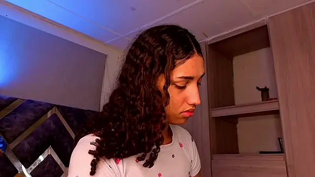 candice777 online show from 02/04/26, 01:17