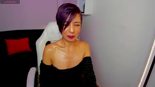 Trinityy   online show from 04/09/26, 07:42