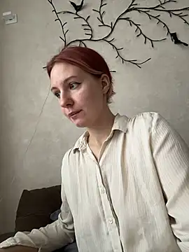 Hera Mark online show from 11/12/25, 05:00