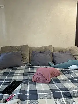 Hera Mark online show from 03/29/26, 04:47