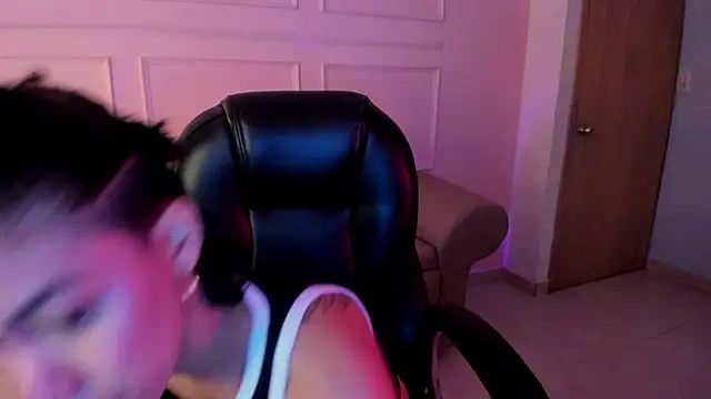 aitana kahlo online show from 01/12/26, 07:53