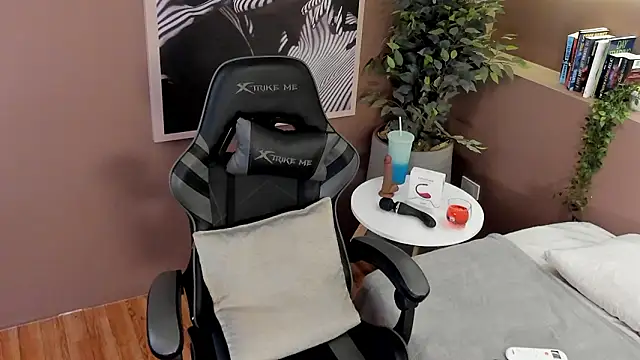 Skyyle  online show from 02/20/26, 01:02