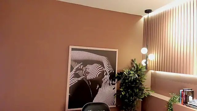 Skyyle  online show from 11/07/25, 01:59