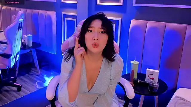 Skyyle  online show from 05/13/26, 12:34
