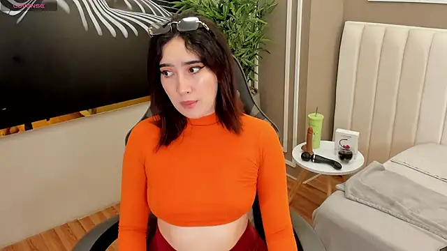 Skyyle  online show from 03/28/26, 01:12