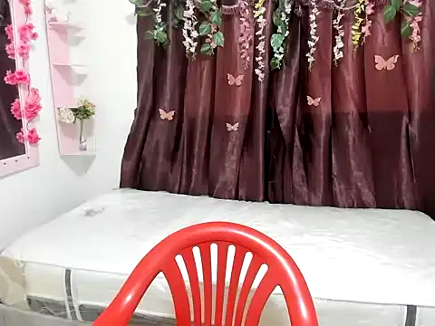 Liana hot12 online show from 10/31/25, 01:52