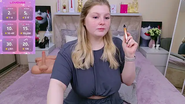 AmeliaDiamond online show from 10/11/25, 12:22