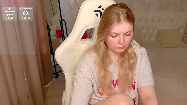 AmeliaDiamond online show from 04/09/26, 10:10