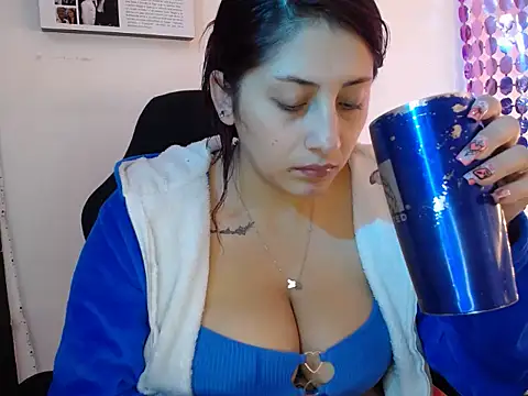 Nicol V online show from 10/24/25, 04:11