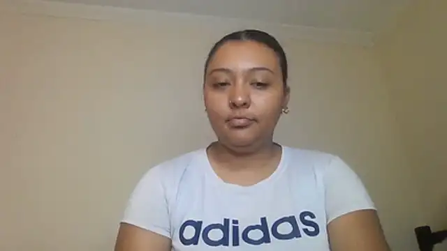 Snapshot of ALANA_150 chatting on 06/20/26, 02:00 ALANA 150 online show from 06/20/26, 02:00
