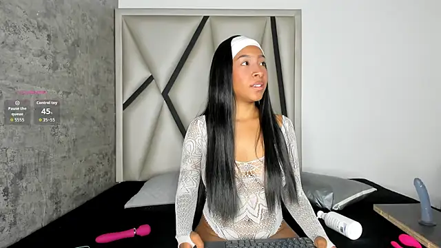 Euphoria 07 online show from 09/14/25, 04:02