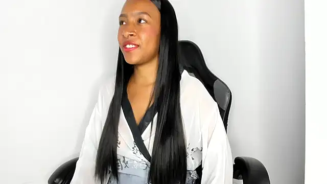 Euphoria 07 online show from 11/20/25, 04:24