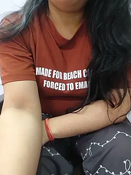 roshni agrawal0 online show from 06/21/26, 07:47
