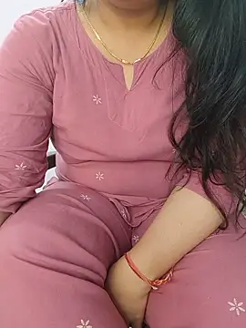 Snapshot of roshni_agrawal0 chatting on 05/15/26, 08:12 roshni agrawal0 online show from 05/15/26, 08:12